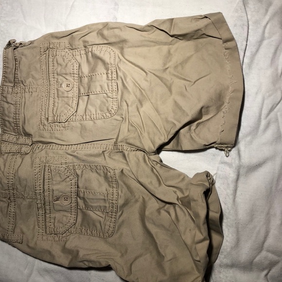 Brown shorts - Picture 2 of 2